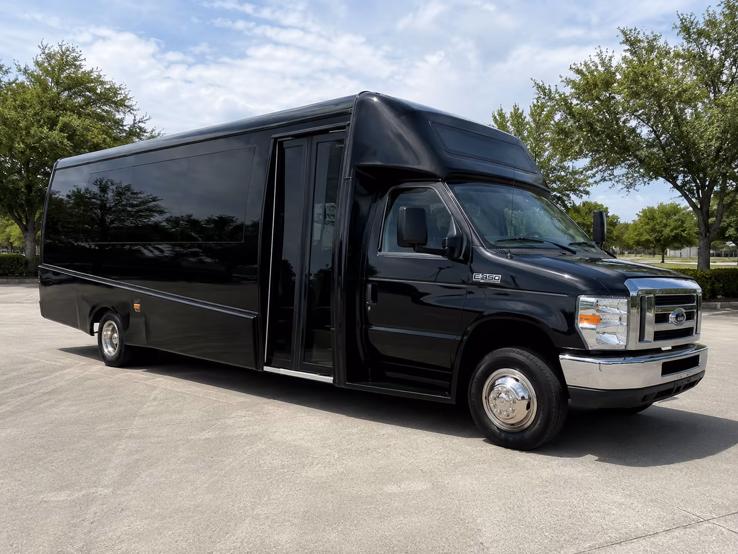 hollywood wedding bus transportation in hollywood