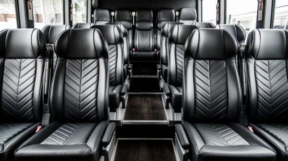 18 passenger minibus rental boca raton