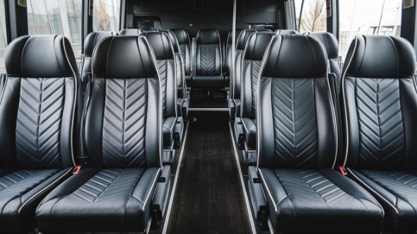 28 passenger minibus rental boca raton